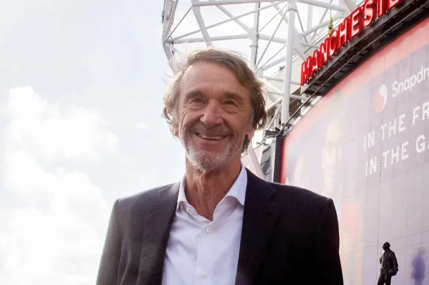 Sir Jim Ratcliffe presidente de INEOS adquiera hasta un 25 % del Manchester United